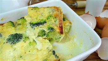 PASTEL DE BROCOLI Y QUESO (SIN LACTOSA)