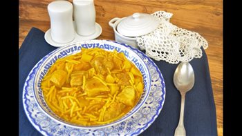 GUISO DE FIDEOS CON COSTILLAS / NOODLE STEW WITH RIBS / CROCK POT