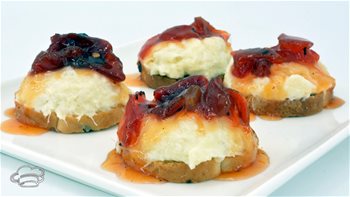 Canapés muy fáciles de brandada de bacalao con pimientos