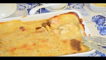MERLUZA Y GAMBAS CON BECHAMEL