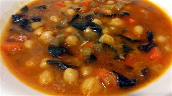 Cómo hacer estofado de garbanzos con verduras, al estilo de Mariaje