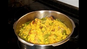 Arroz con pollo en olla exprés abreviada