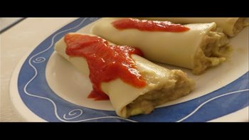 Canelones frescos de aguacate. Receta de canelones fríos de verano.