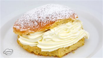 Bollos rellenos de nata - Los bollos que comíamos de jóvenes