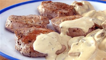 Solomillo con Salsa de Champiñones Receta de Carne ?