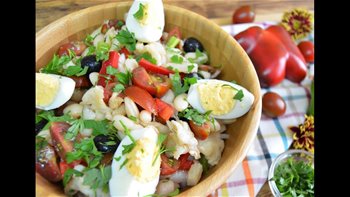 ENSALADA DE JUDIAS BLANCAS CON BACALAO