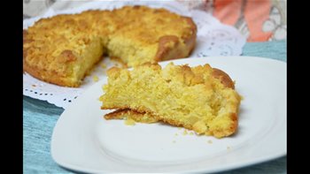 BIZCOCHO DE MANZANA Y AROMA DE NARANJA CON STREUSEL