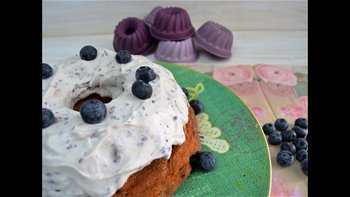 BUNDT DE QUESO Y ARANDANOS