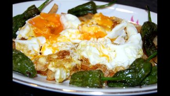 Cómo hacer huevos rotos, al estilo de Mariaje