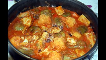 Cómo hacer estofado de sepia con verduras, con patatas al horno, al estilo de Mariaje