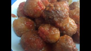 Mini Albóndigas con tomate. Riquísimas y con sólo 2 ingredientes.