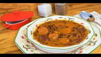 ALUBIAS ROJAS CON CHORIZO / RED BEANS WITH CHORIZO / CROCK POT