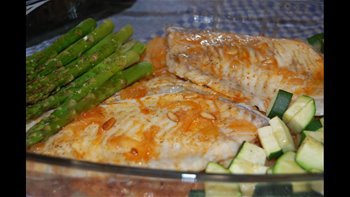 Lomos de rodaballo, al horno, con verduras, al estilo de Mariaje
